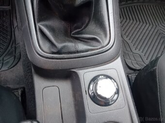 Isuzu D-max Space Cab Custom 4WD - 15