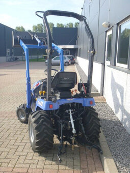 Traktor Iseki TXG23 4wd HST - 15