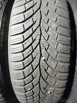 Prodám orig.16" litá kola+zimní pneu. R.MEG. SCENIC r.2008 - 15