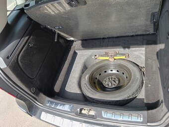 Mercedes B150 - 15