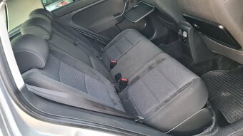 VOLKSWAGEN GOLF PLUS Style - 1,6TDi 77kW Manuál. - 15