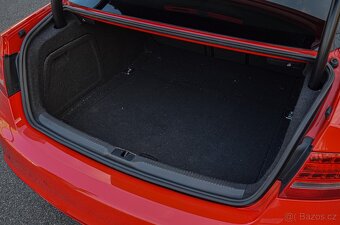 Audi RS5 V8 quattro - 15