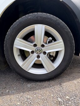 VW caddy 2.0 TDI 75KW r.v2017 druhý majitel - 15