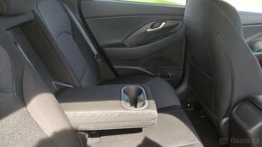 Hyundai i30 combi, r.v. 2023, 1.majitel, garážované - 15