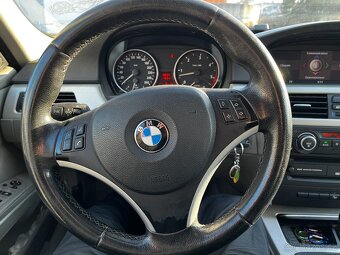 BMW 330xd - 15