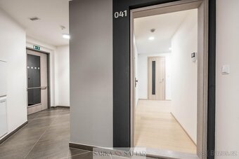 Pronájem nového, krásného bytu 2+kk 61m2 včetně terasy 8m2 a - 15