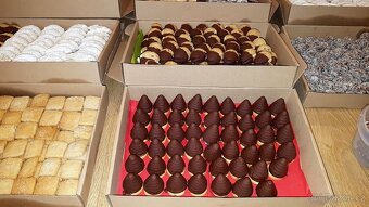 Domácí vánoční cukroví, cena 800 Kč/kg - 15