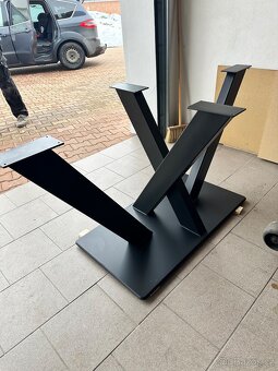 Kovové podnože - 15