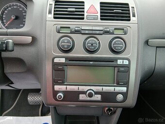 VW Touran, 2.0 TDI, DSG, Xenon, tažné - 15