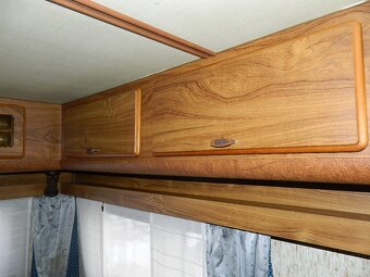 Dvouosý karavan Hymer Eriba - 15