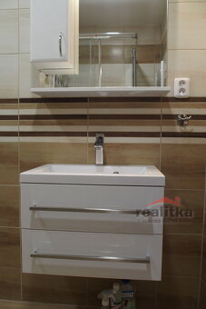 Pronájem luxusního bytu 1+1 s terasou, Opava, ul. Holasická - 15