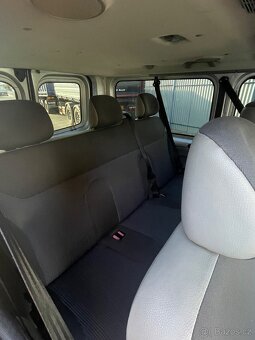 Opel vivaro 2.5dci - 15