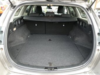 Toyota Auris 1.2 Turbo 85kW Edition Sports, po servise - 15