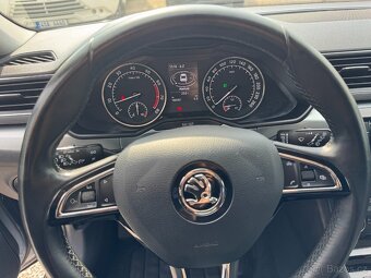 Škoda Superb Combi III 1.4 TSi 110kW Xenon Navi Alu 1.Majite - 15