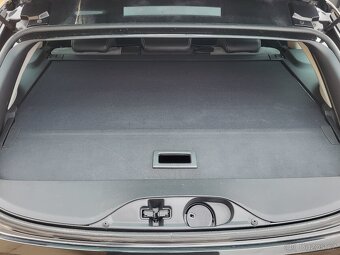 Renault Laguna III 2.0dCi 127kW 4Control - Webasto - 2x sada - 15