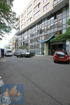 Pronájem obchodních prostor (133,3 m2), Chrudimská, Praha 3 - 15
