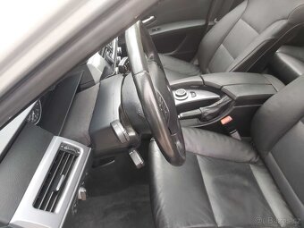 BMW 525i, 2007, jen 193.000 km, manuál - 15