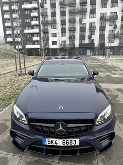 Mercedes-Benz 350d - 15