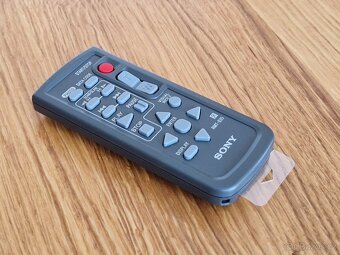kamera SONY AX700 - 15