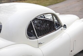 Jaguar XK120 Coupe - 15