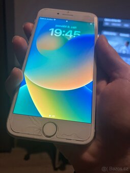 iPhone 8 silver 64gb není plně funkční - 15