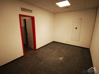 Skladovací hala Jihlava - 15