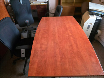 Obyčejné i luxusní skříně. - 15