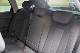 Audi A4 Avant 40 2.0 TDI S tronic - 15