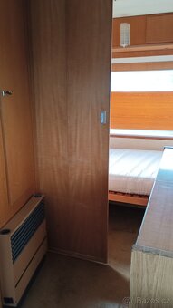 Karavan Tabbert 460 s před stanem - 15