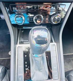 koda Superb III 2,0 TDI Style DSG ,NAVI,LED,AUTOKLIMA - 15