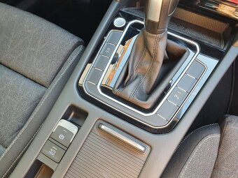 VW Passat B8 Variant 2.0TDI 147kW DSG ACC - záruka Autodraft - 15