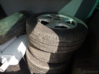 VOLKSWAGEN Transporter 2.5 TDI, 9 MÍST, TAŽNÉ - 15