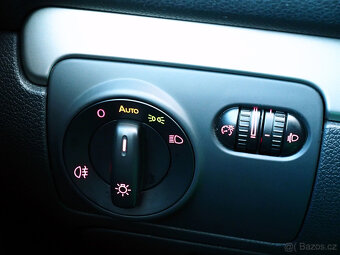 VW Golf 6 ▪ 1.6 75 kW ▪ Climatronic ▪ výhřev ▪ 2 sady kol ▪ - 15