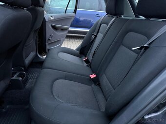 Škoda Fabia 1.9tdi 74kw 9/2006 jen 237.000km 1.maj - 15