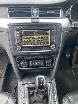 ŠKODA SUPERB II COMBI 2.0 TDI DÍLY - 15