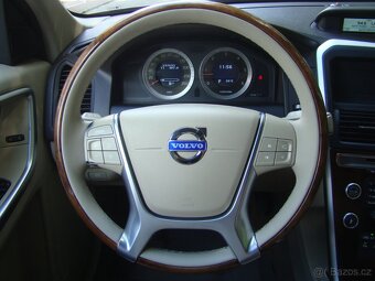 Volvo XC60 2.4 D5 4x4 AUTOMAT ČR - 15