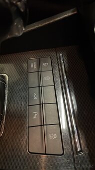 Škoda Octavia 3RS 2.0tdi 135kw,DSG,BIXENON,NAVI,KUŽE,R17+R18 - 15