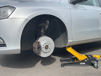 VW Passat B7 2.0 TDI 125kW - 15