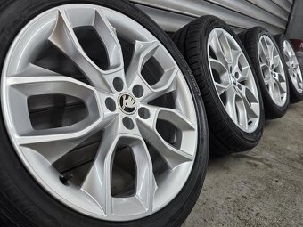 Nová letní sada orig. Škoda Kamiq 215/45 R18 - 15