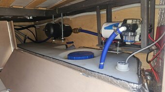 2017 bydlík velmi pěkná vestavba obytné auto - 15