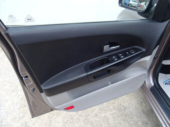 Kia Ceed 1.4i,73kW,1majČR,S.kniha,DPH,klima,tažné - 15
