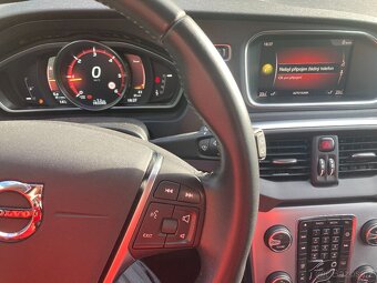 Volvo V40 D3 automat - 15
