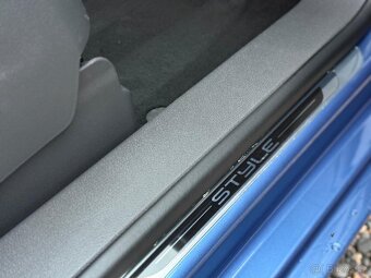 VW Touran Style 2.0TDi 103kw DSG - LED - Nova stk - 15