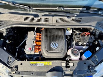 VW e-Up - 15