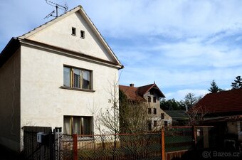 Prodej venkovské usedlosti v Předoníně s dvěmi stodolami na  - 15