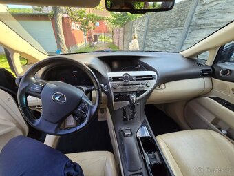 Lexus RX350 3.5 benzín - 15