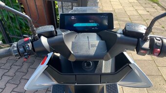 BMW CE04 - 15