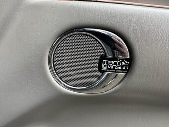 LEXUS LX470 - 15