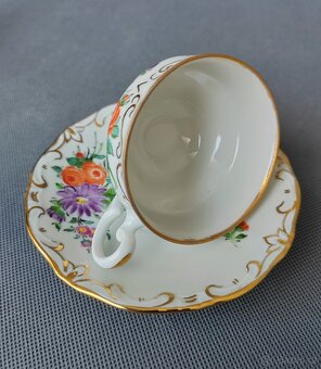 Krásný set porcelánových mokka šálků s podšálkem - 15