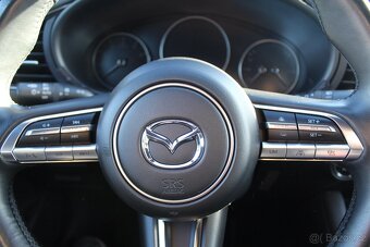 Mazda 3 2.0i 90Kw 1.majitel 59000km servis Mazda 360° kamera - 15